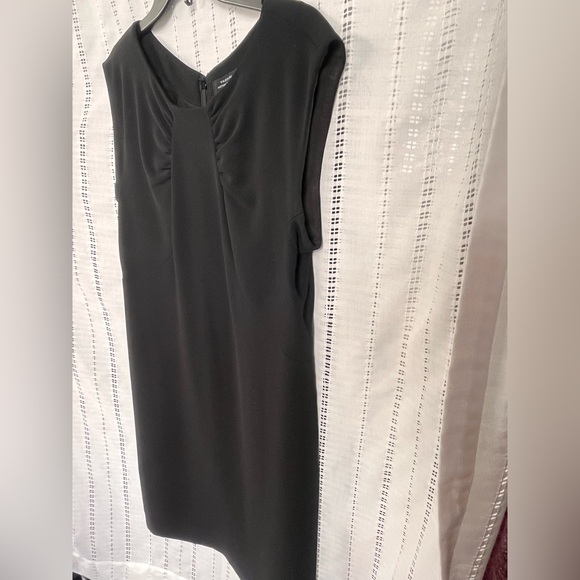 Tahari ASL Black Sheath Midi Dress Size 10P EUC - Picture 4 of 13